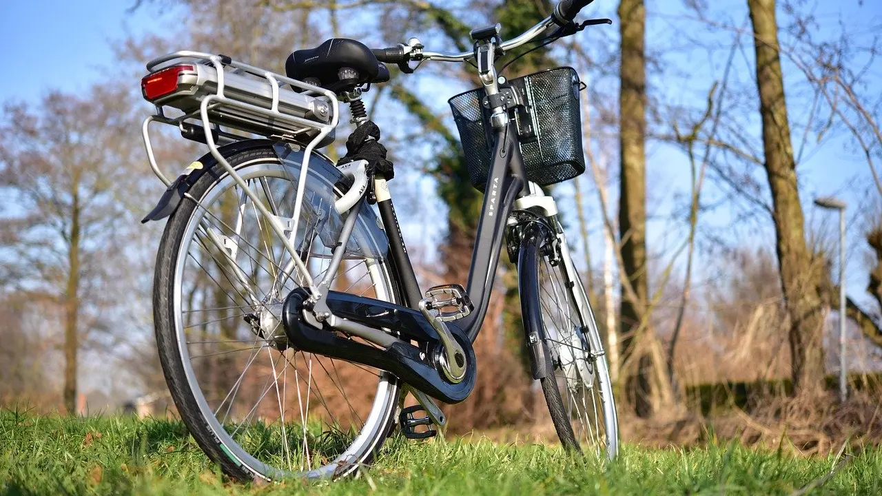 how much electricity does an ebike use